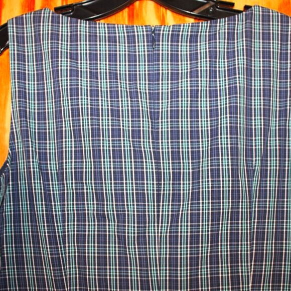 Petite Sophisticate Plaid Sleeveless Dress - Size 10 - NWT - Picture 3 of 7